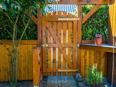 Gigziee_How to Build A Wooden Fence Gate