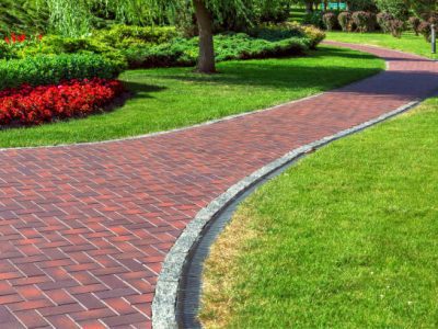 Gigziee_How to Lay A Brick Walkway