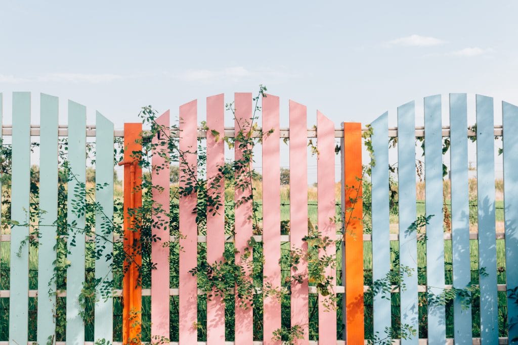 Gigziee_Painted-Fence